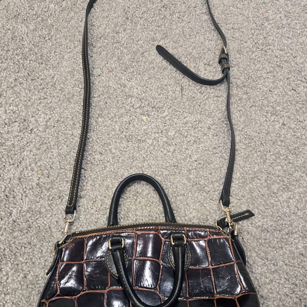 Dooney & Bourke Brown Croc-Embossed Leather Bag - Picture 2 of 12
